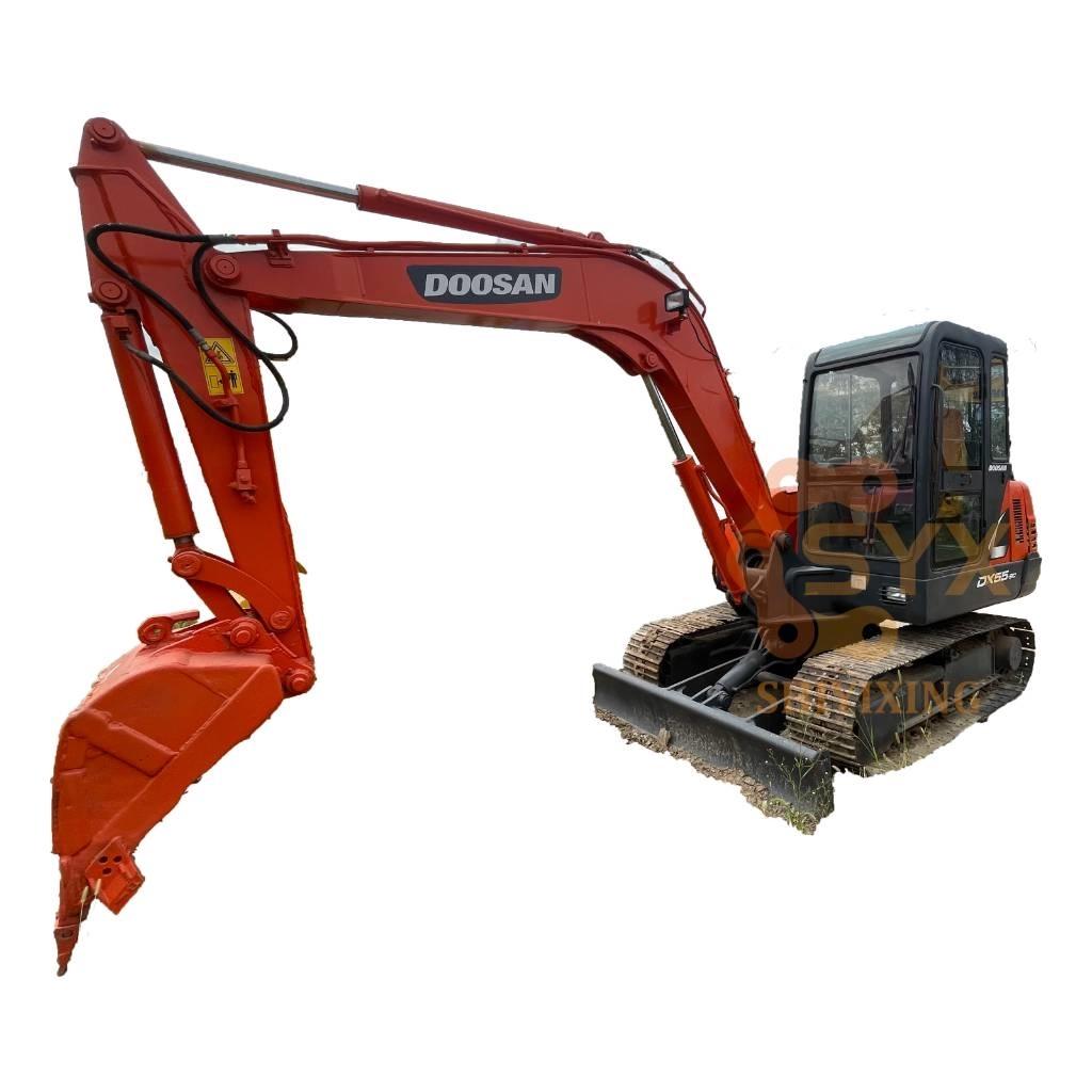Doosan DX 55 소형 굴삭기 7톤 미만