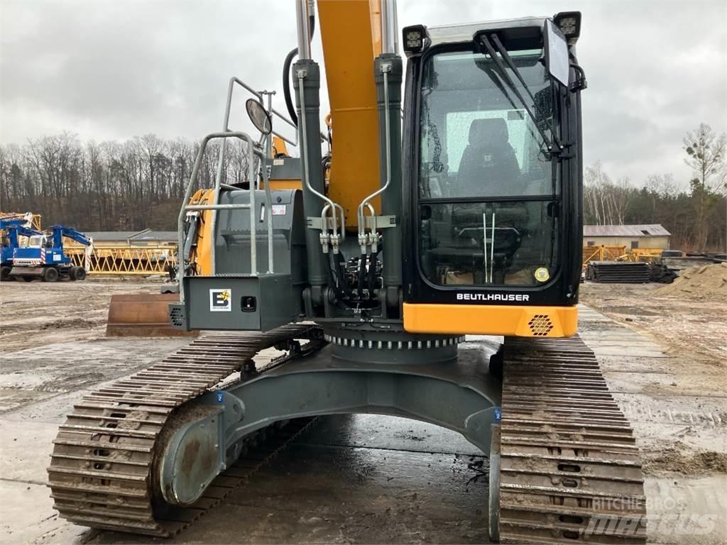 Liebherr R924 대형 굴삭기 29톤 이상