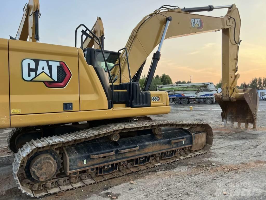 CAT 330 GC 대형 굴삭기 29톤 이상