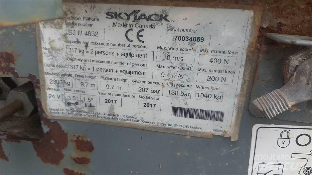 SkyJack SJIII4632 가위형 리프트