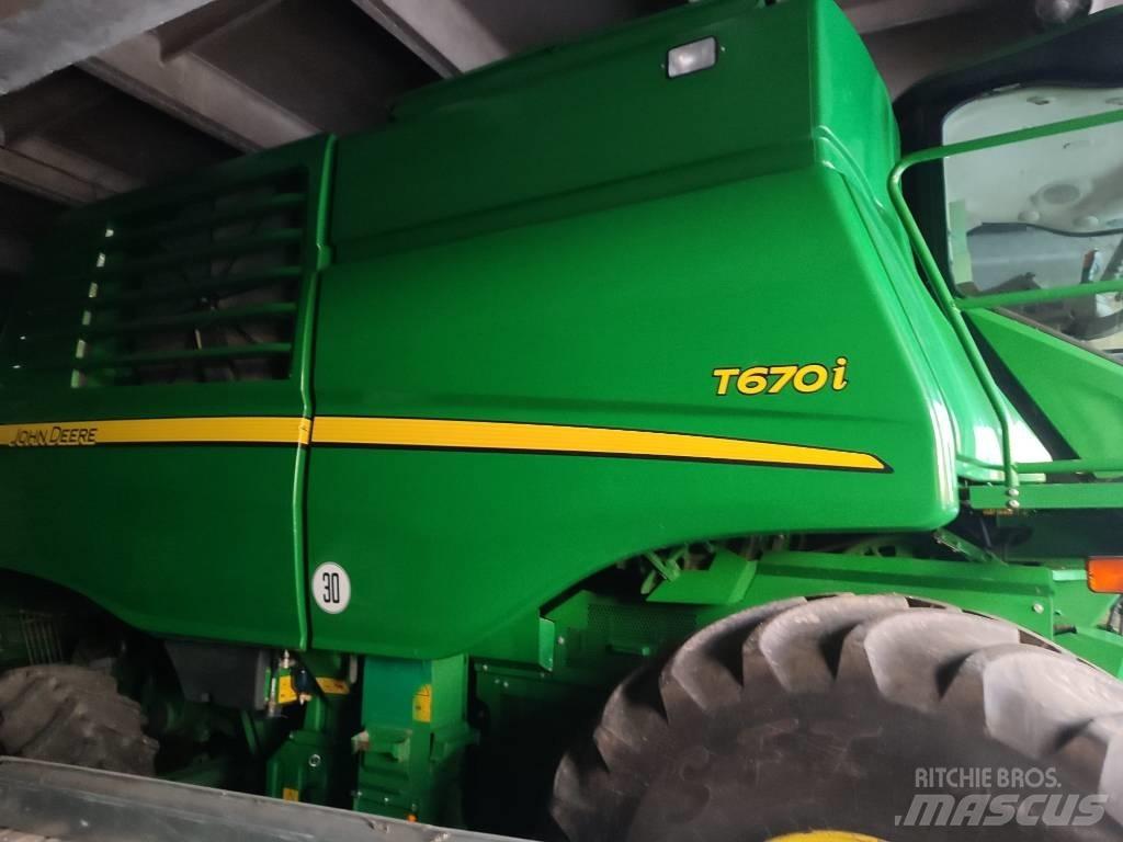 John Deere T 670 i 콤바인 수확기