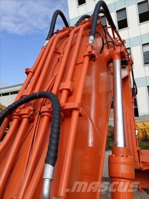 Doosan DX 300 대형 굴삭기 29톤 이상