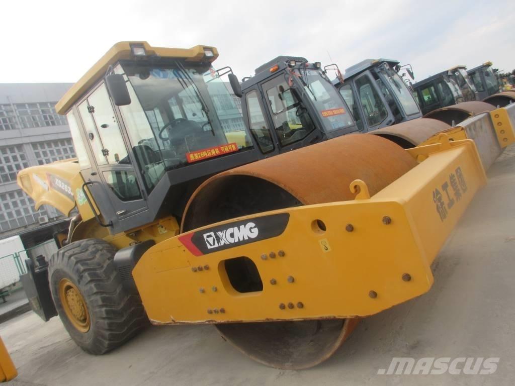XCMG XS 263 J 싱글 드럼 롤러