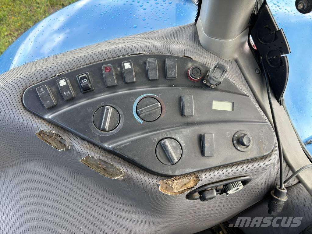 New Holland TG 285 트랙터