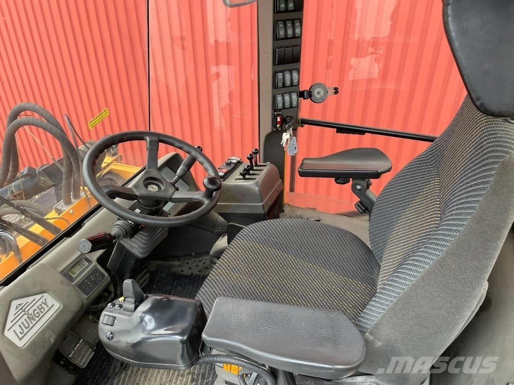 Ljungby L 15  휠로우더