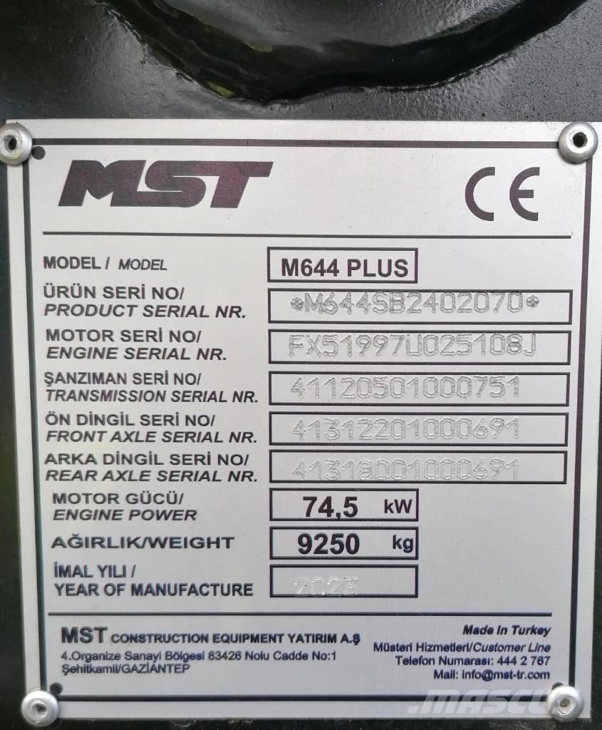 MST M644PLUS 백호로더