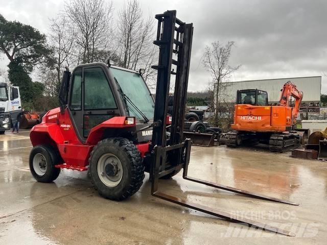 Manitou M 30.2 험지용 트럭
