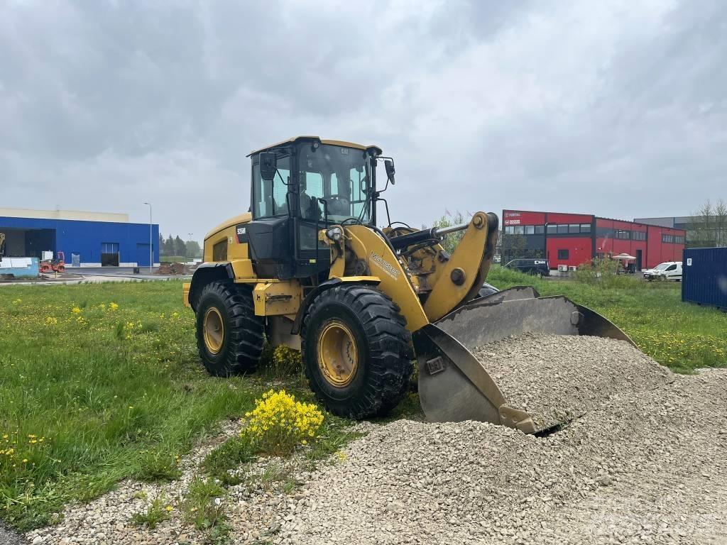 CAT 926M  휠로우더