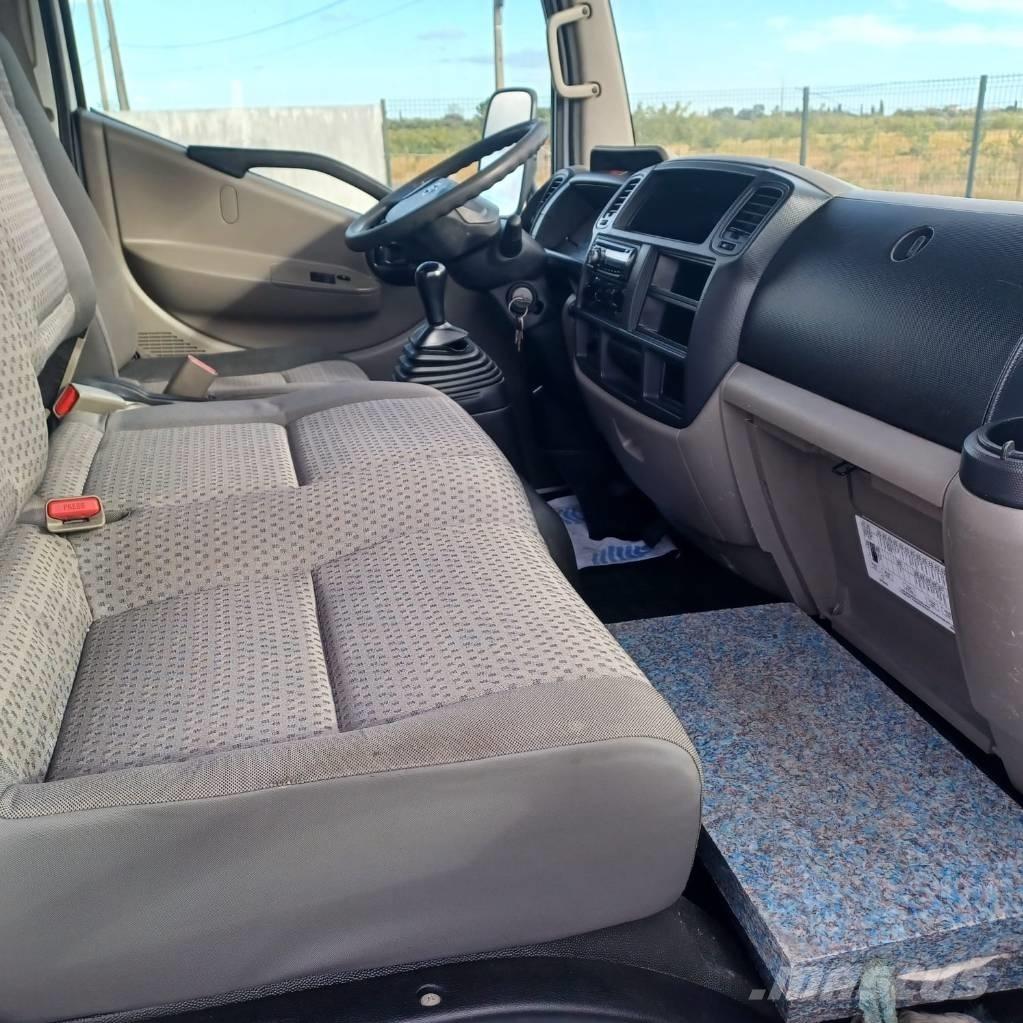 Nissan CABSTAR 35.11 트럭 탑재 고소작업대
