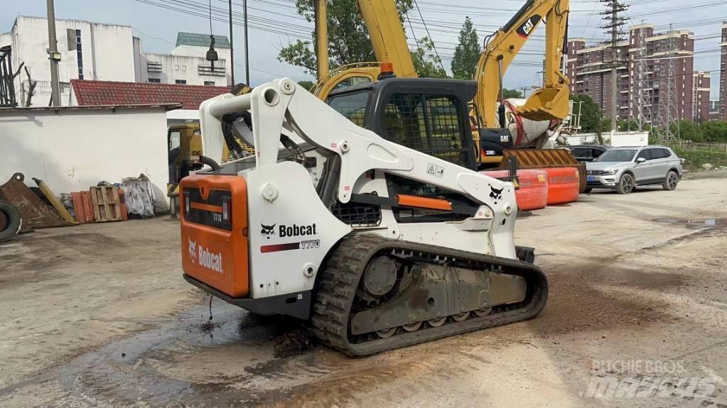 Bobcat T 770  스키드로더