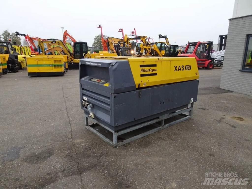 Atlas Copco XAS137 콤푸레샤