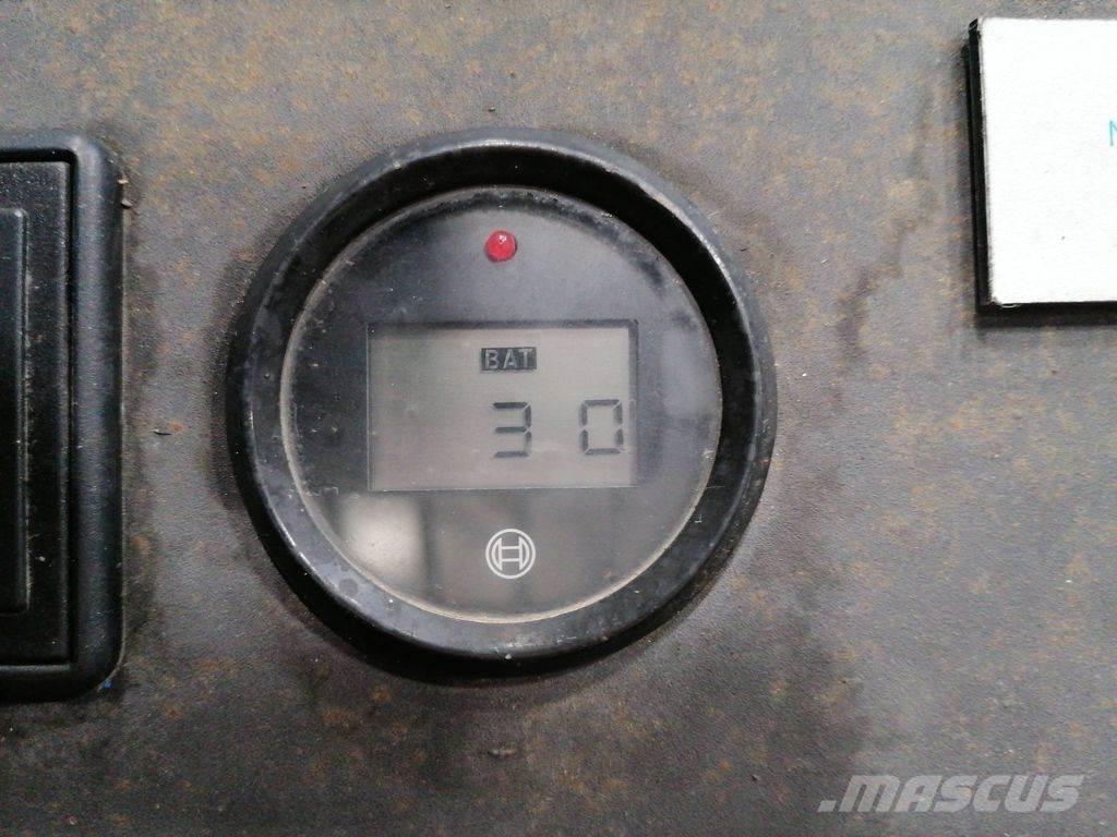 MIC PE 25 MP 전동 지게차
