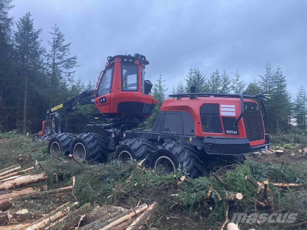 Komatsu 931XC 원목 하베스터