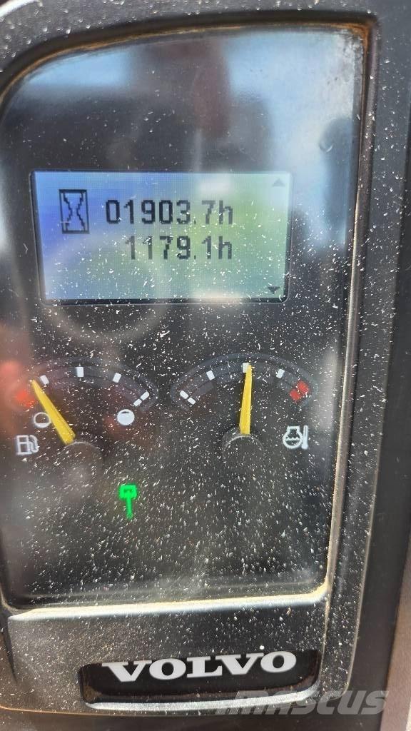 Volvo ECR 88 PLUS 중형굴삭기 7톤-28톤