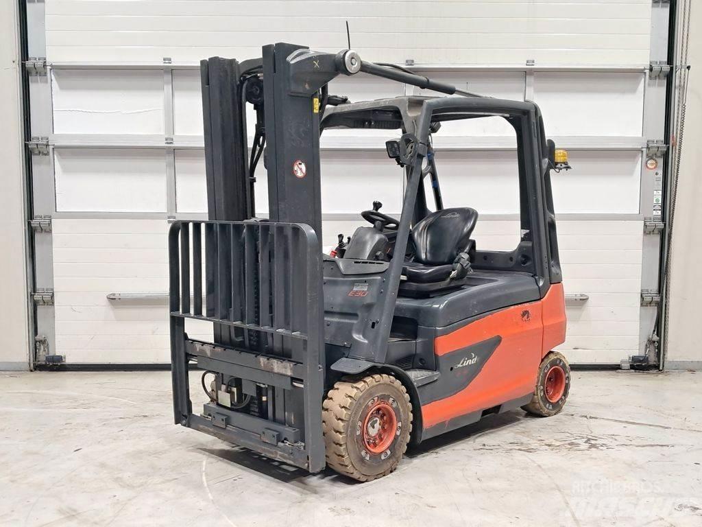 Linde E30L-01 전동 지게차