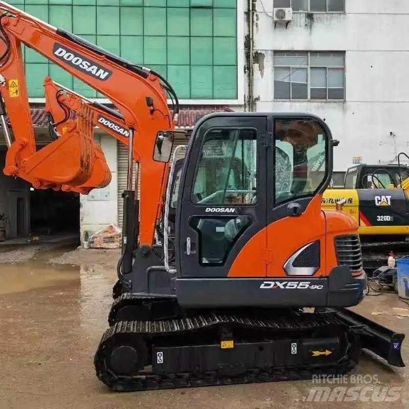 Doosan DX55-9C 소형 굴삭기 7톤 미만