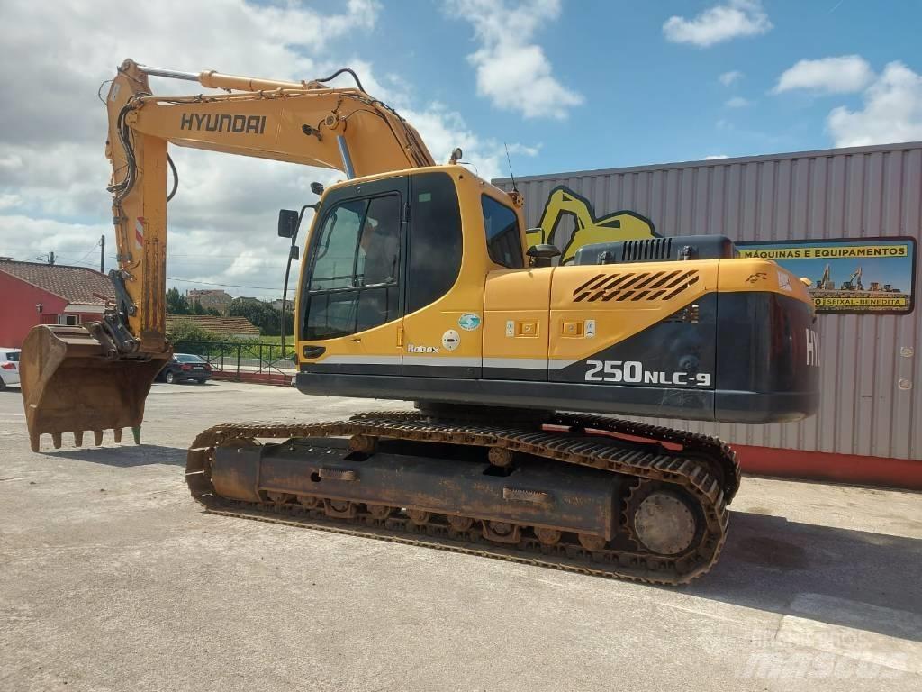 Hyundai R 250 -9 대형 굴삭기 29톤 이상