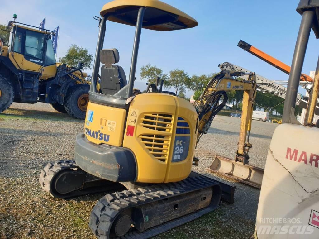 Komatsu PC26MR-3 소형 굴삭기 7톤 미만