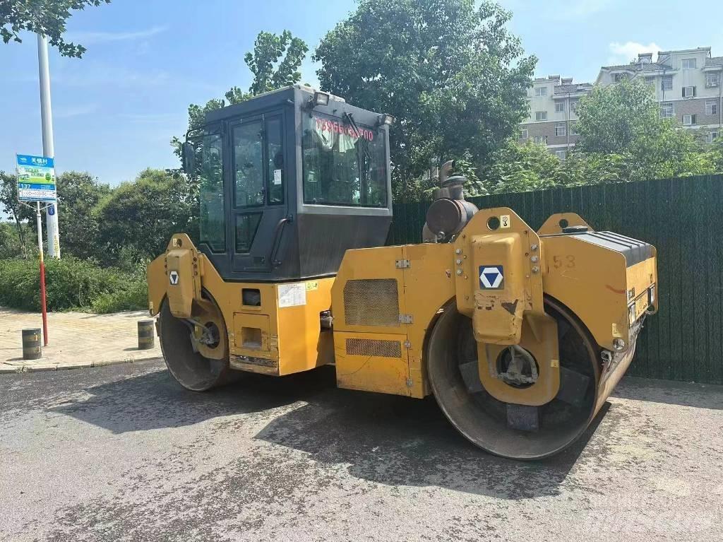 XCMG XD 82 토양 다짐기