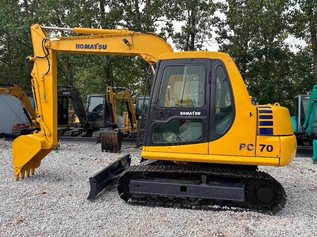 Komatsu PC 70 대형 굴삭기 29톤 이상