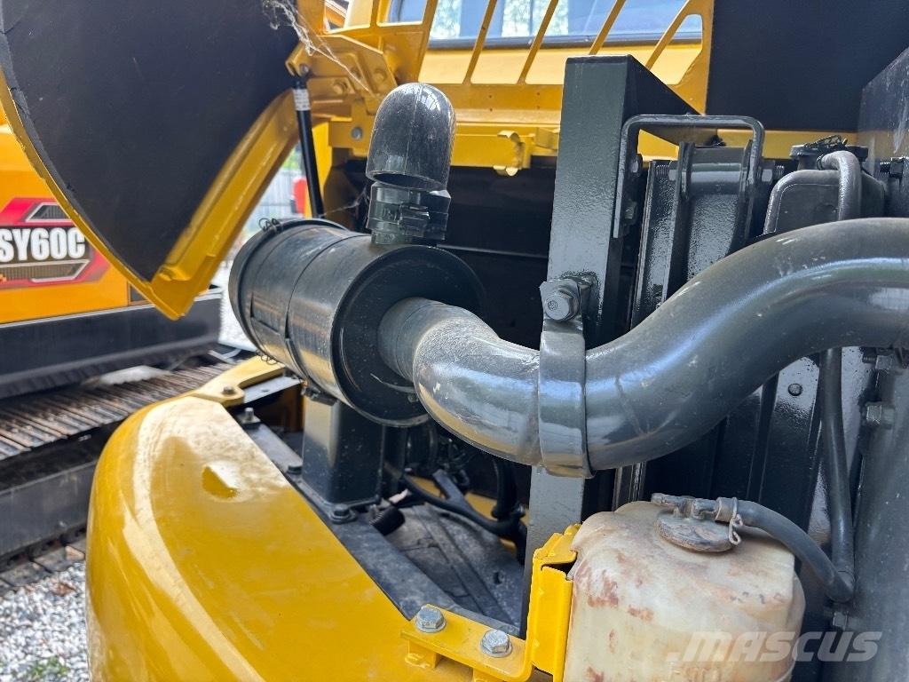 Komatsu PC 70 대형 굴삭기 29톤 이상