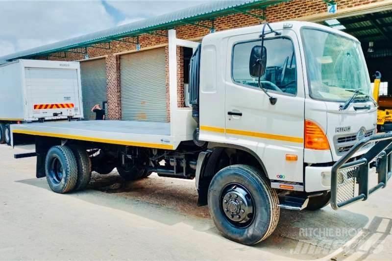 Hino 500 1322 4x4 기타 트럭