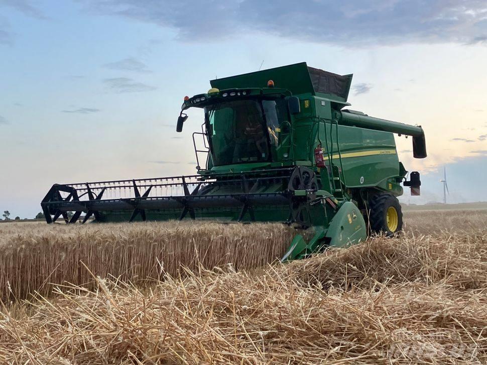 John Deere T 670 i 콤바인 수확기