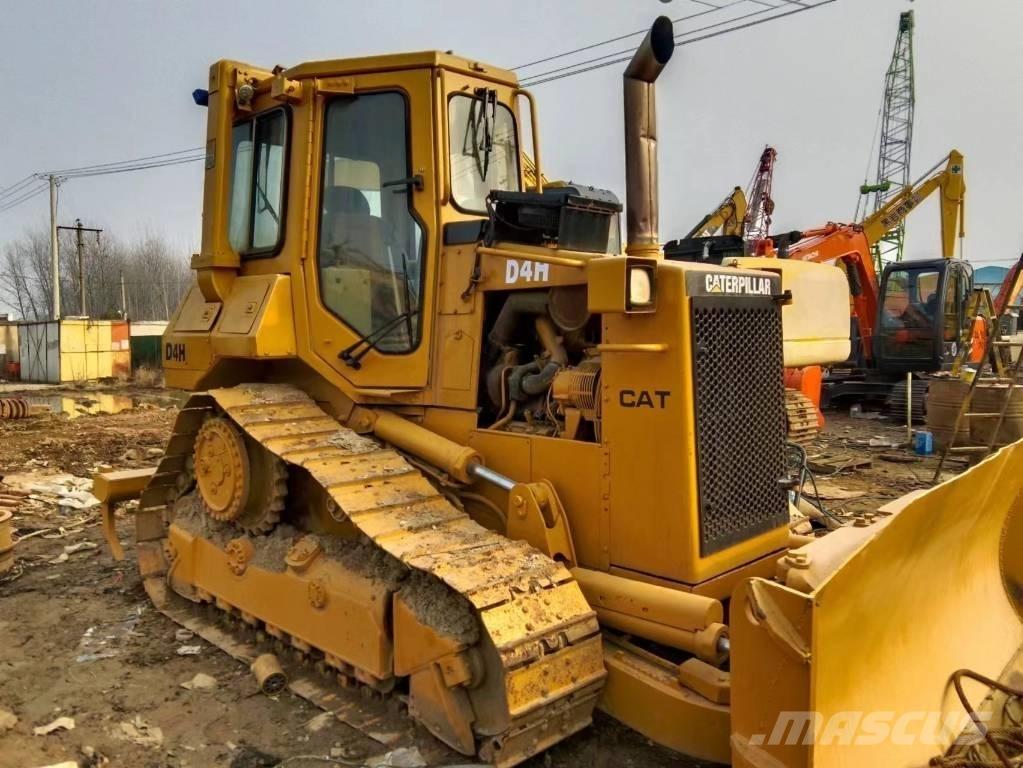 CAT D4H 크롤러 도저