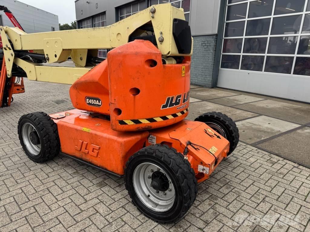 JLG E 450 AJ 관절형 전동이동 리프트