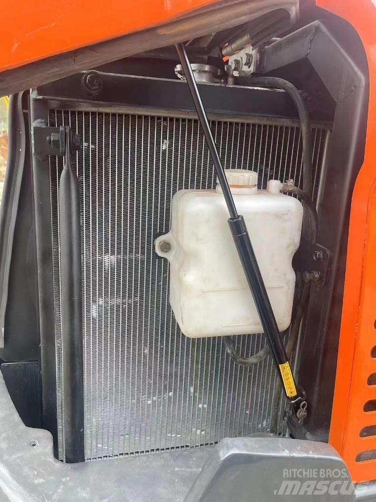 Doosan DX 60-9 소형 굴삭기 7톤 미만