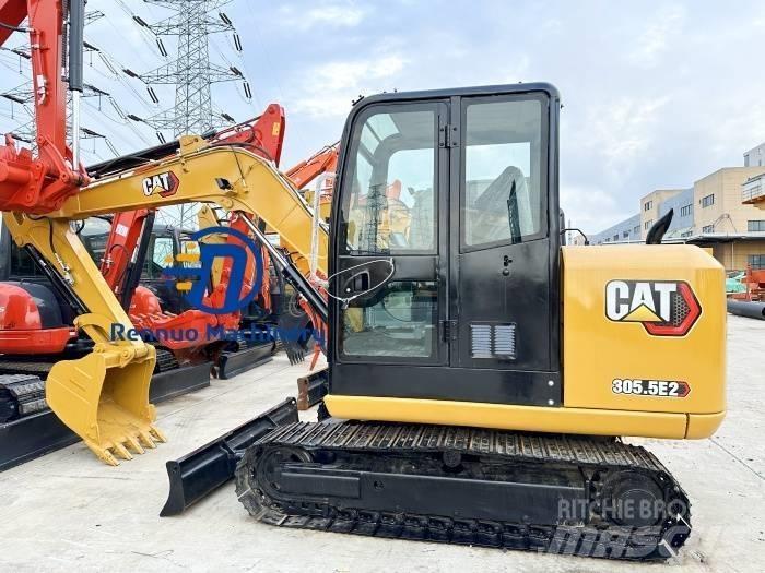 CAT 305.5 E2 소형 굴삭기 7톤 미만