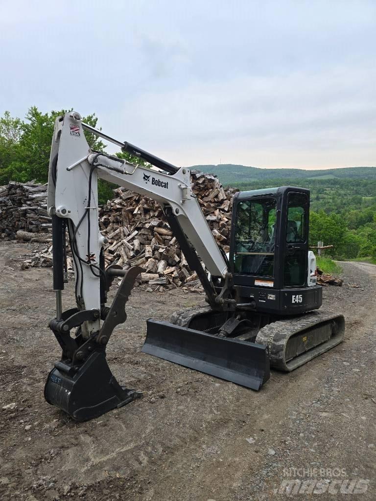Bobcat E 45 소형 굴삭기 7톤 미만