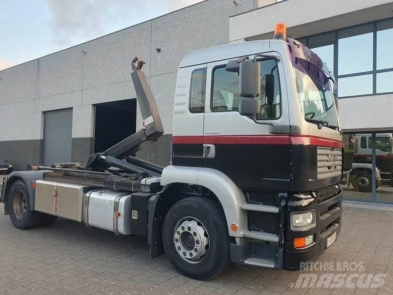 MAN TG 310 A 훅 리프트 트럭