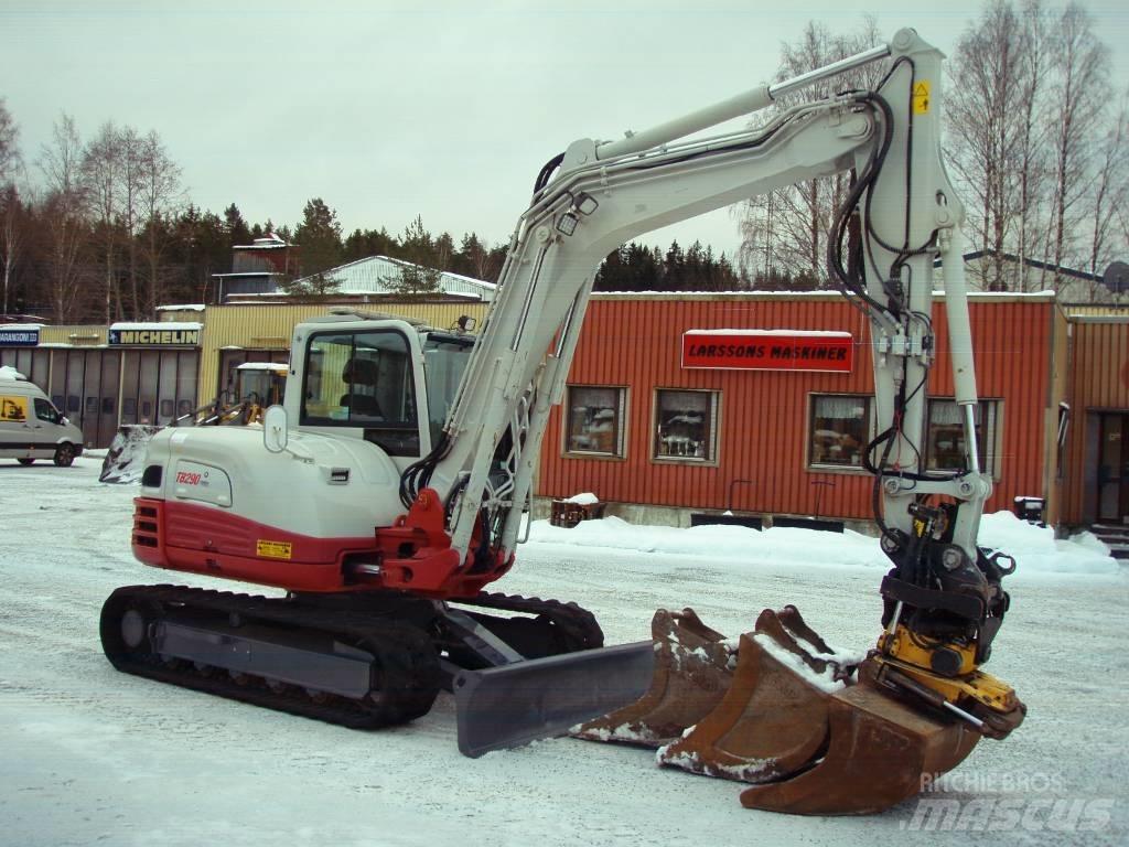 Takeuchi TB 290 중형굴삭기 7톤-28톤