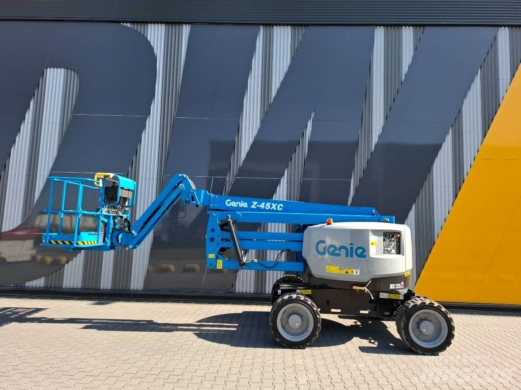 Genie Z 45 관절형 전동이동 리프트
