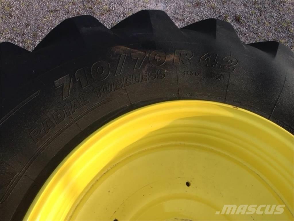Michelin 710/70R42 타이어, 휠 및 림
