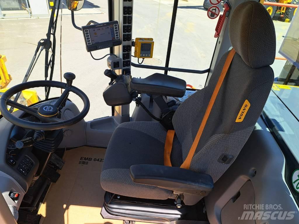 Volvo L 220 H  휠로우더