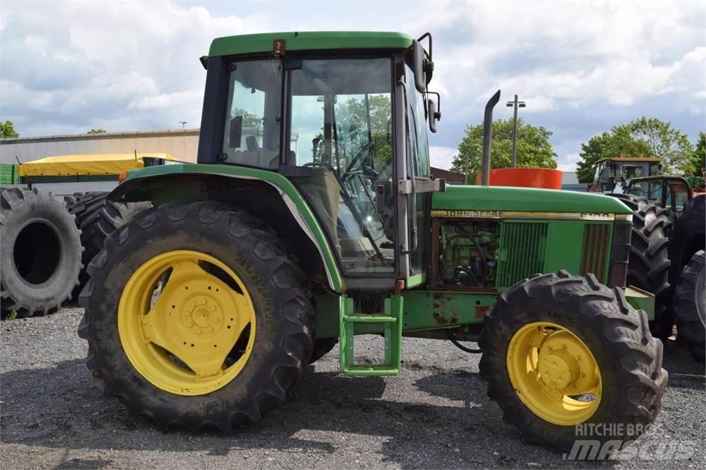 John Deere 6100 트랙터