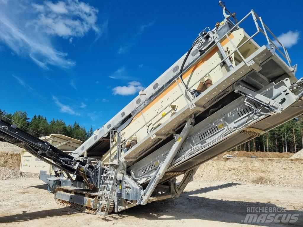 Metso ST 4.8 이동식 선별기