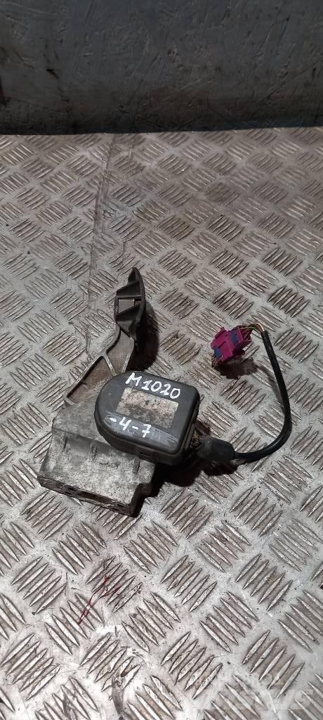 MAN TGA  812559706084 캐빈 및 인테리어