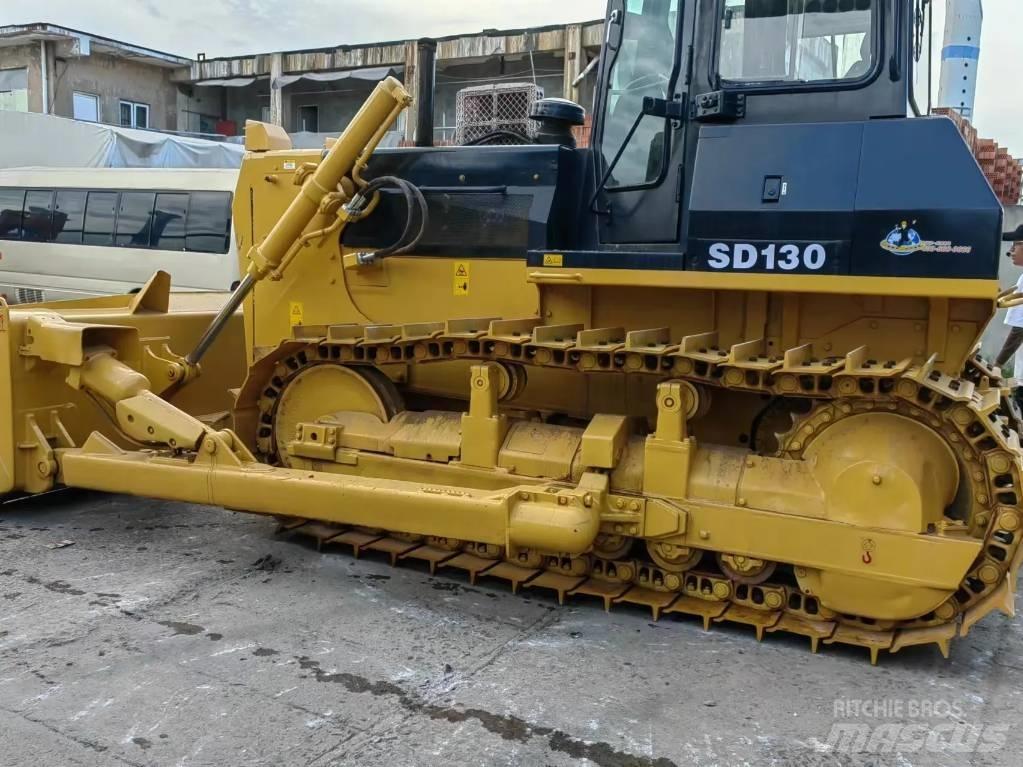 Shantui SD 13 크롤러 도저