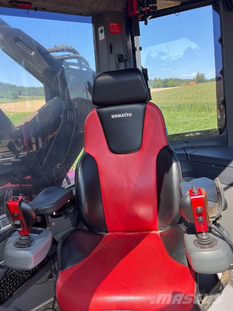 Komatsu 951 원목 하베스터