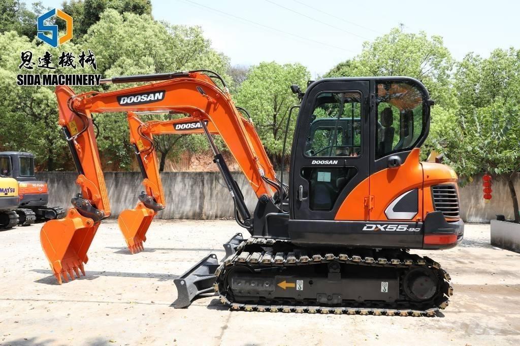 Doosan DX 55-9 C 소형 굴삭기 7톤 미만