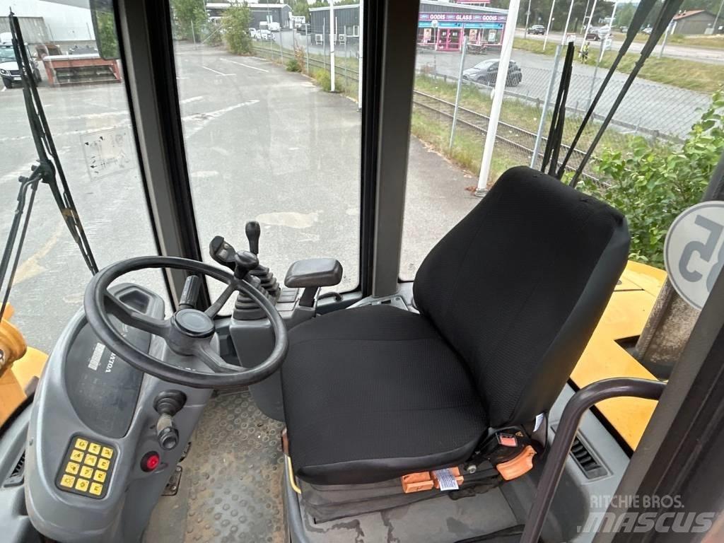 Volvo L 40 B  휠로우더