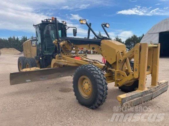 CAT 140 M 2 그레이더