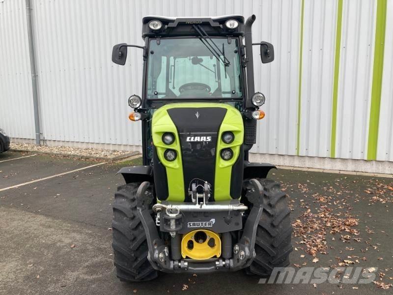 CLAAS NEXOS 240 M 트랙터