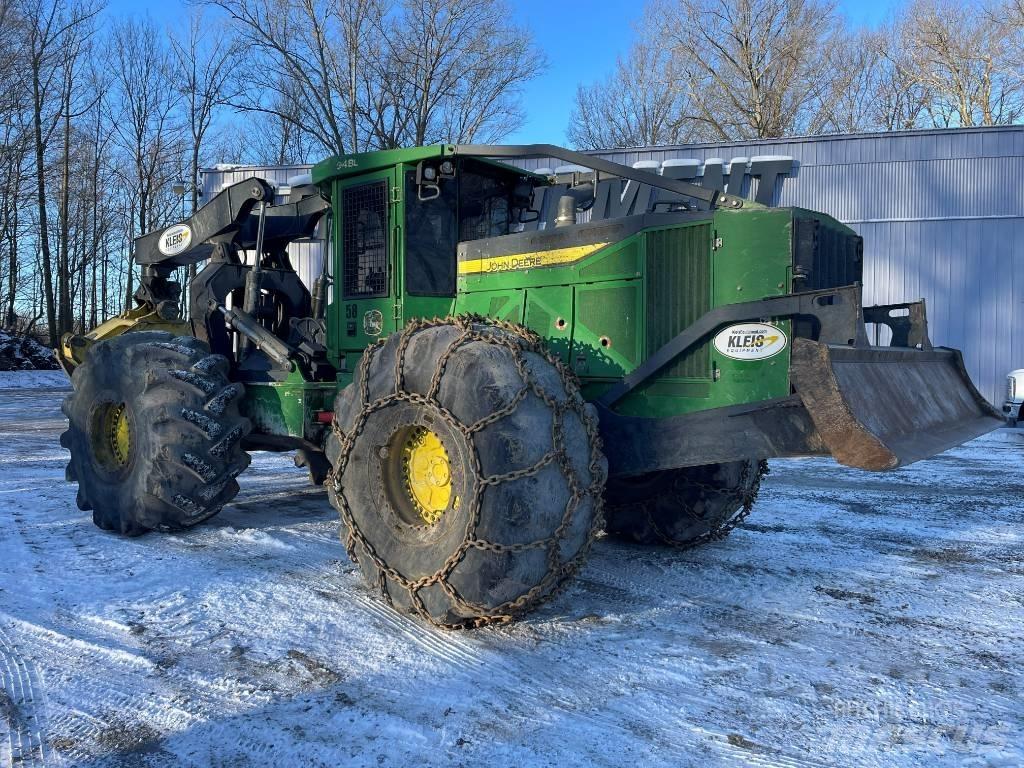 John Deere 948L 목재스키더