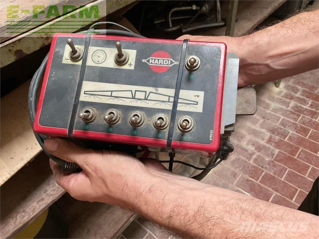 Hardi Commander 견인형 분무기