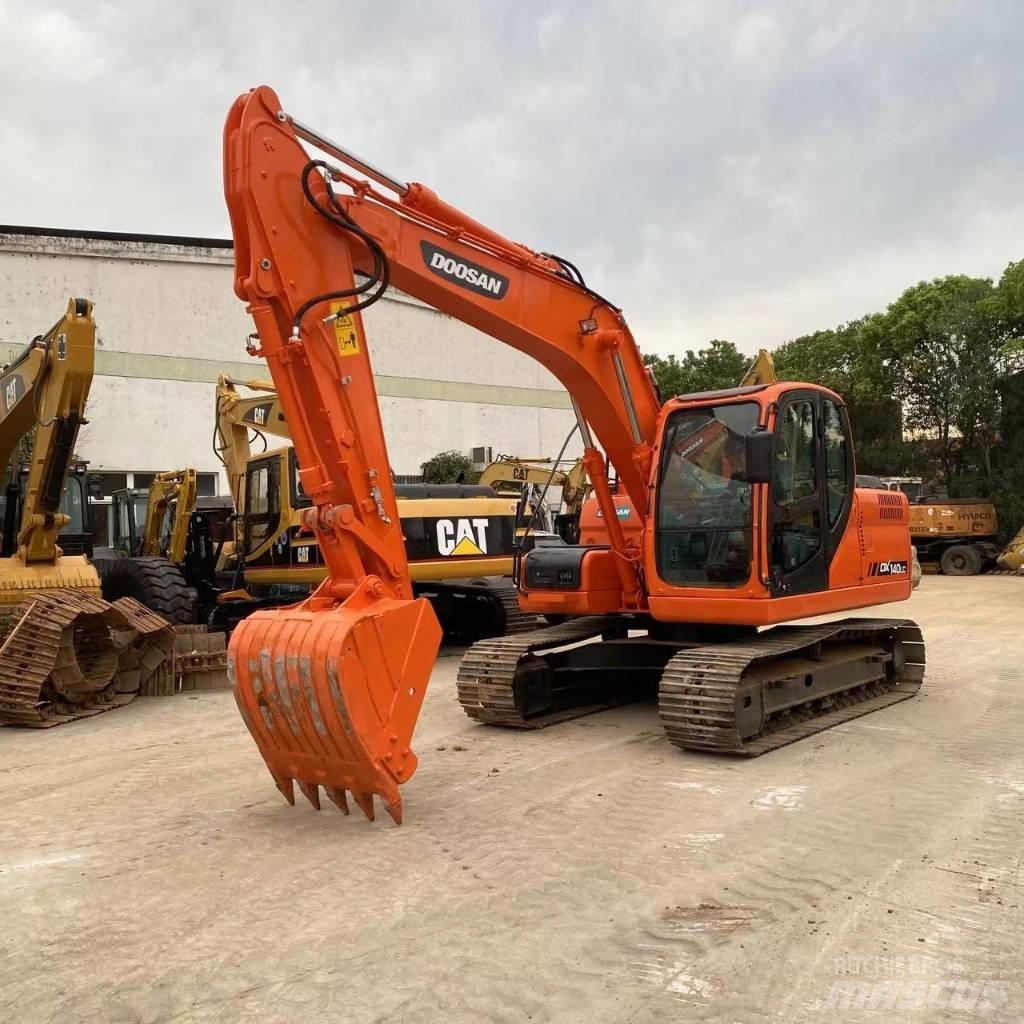 Doosan DX 140 LC 대형 굴삭기 29톤 이상