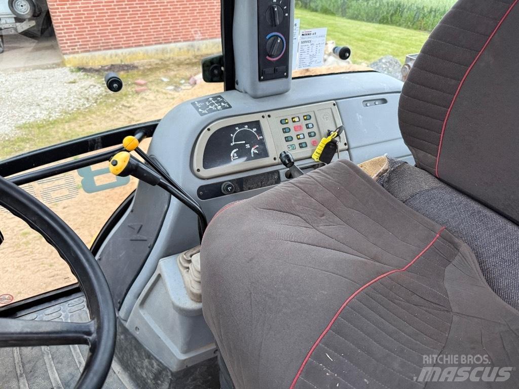 Fermec 860 백호로더